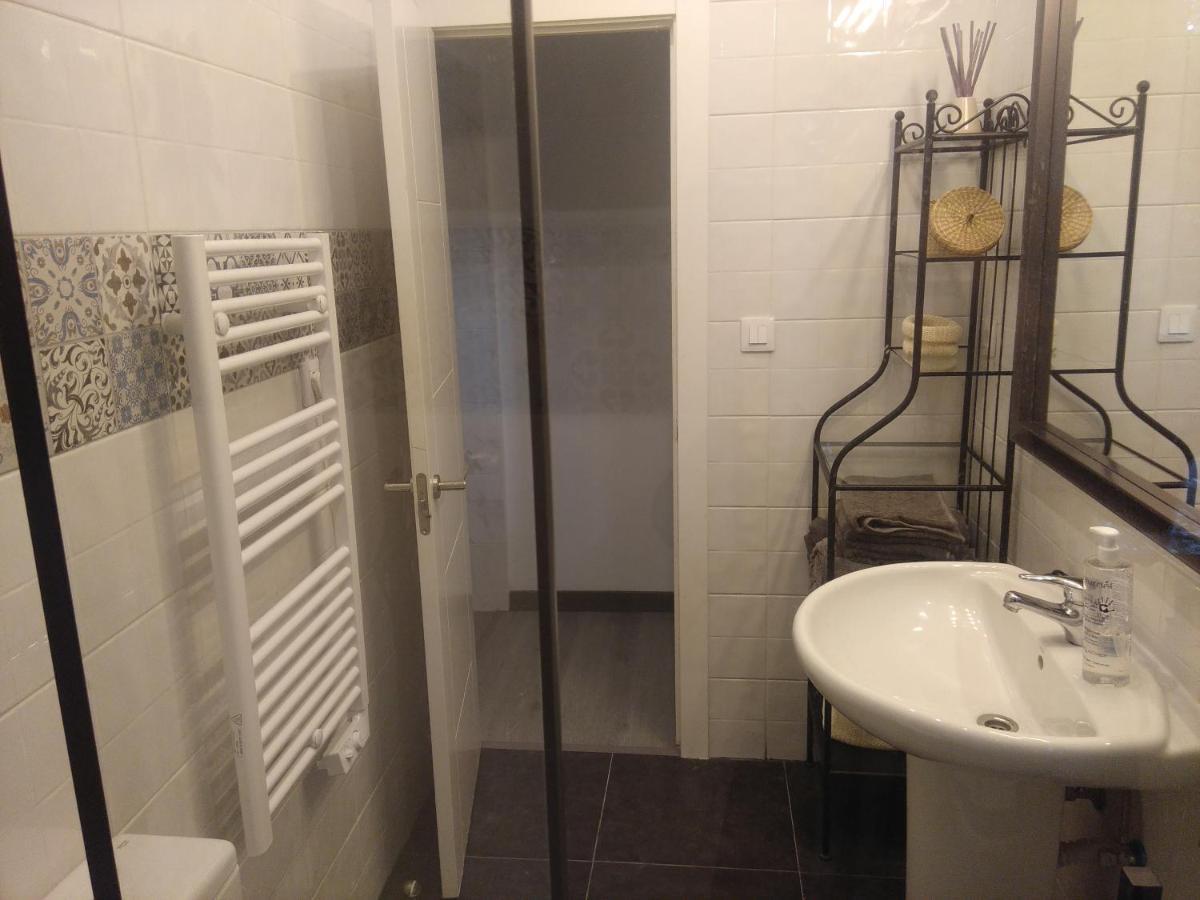 Coqueto Apartamento Frente Al Guggenheim Bilbao Buitenkant foto